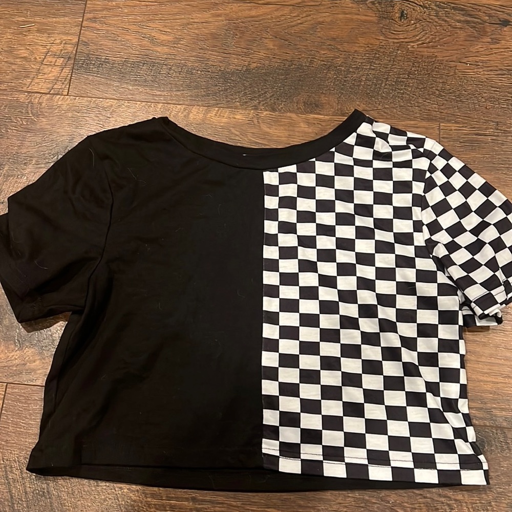 Half checkered short sleeve crop top size XS
